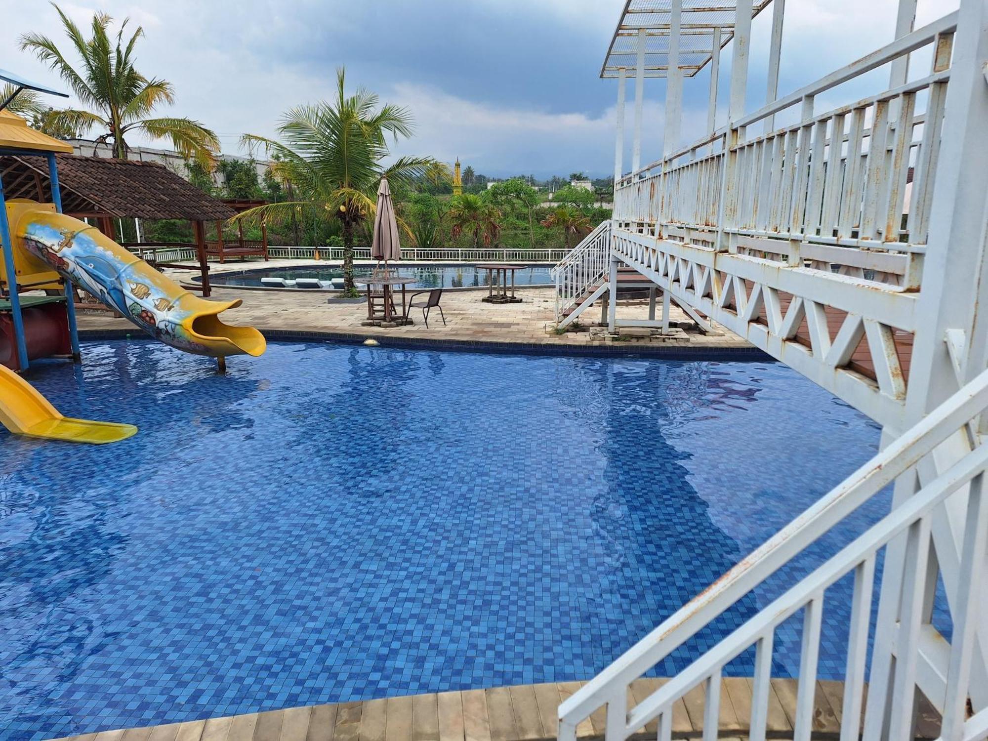 White House Royal Villa B1 Balong (Yogyakarta) Exterior foto